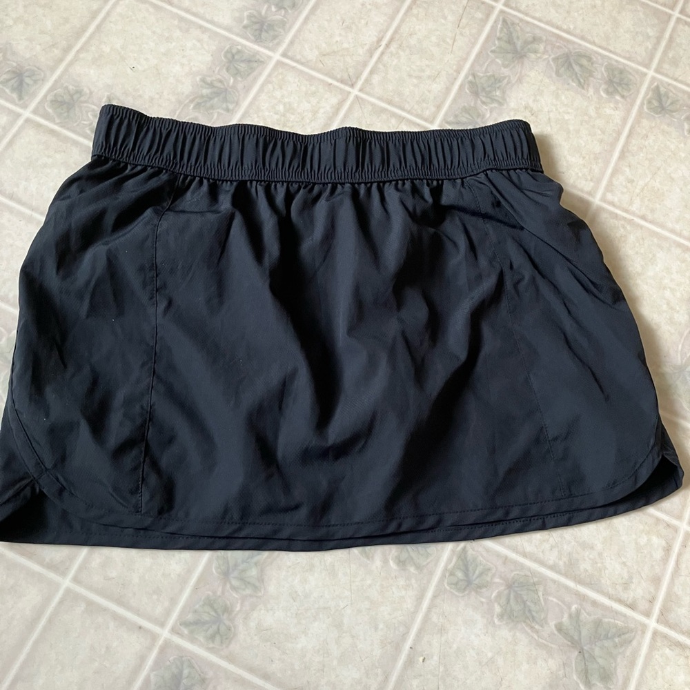 Columbia‎ Black Skort Pull On omni Wick Style